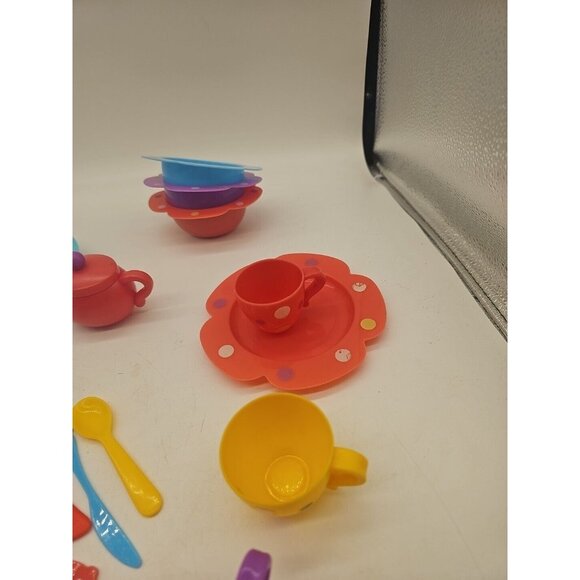 Little Tikes Kitchen Pretend Play Dishes Huge Lot Silverware Cups Teapots - Picture 4 of 9
